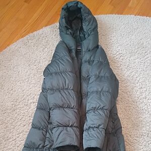 Patagonia Dark Green Puffer Jacket